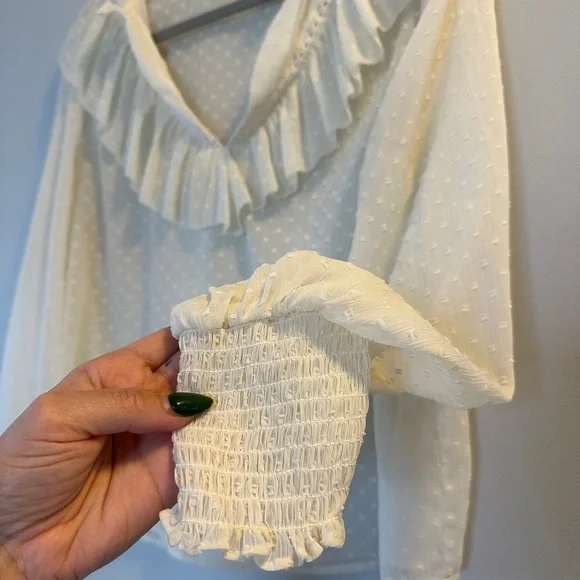 Zara Cream Ruffled boho Women's Top| size medium - Picture 2 of 5